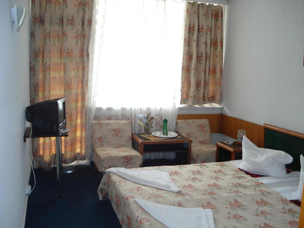 Hotel Tosca Μανγκάλια Δωμάτιο φωτογραφία